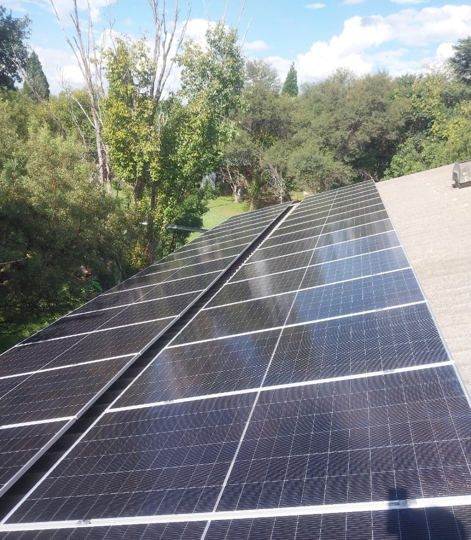 Clean rooftop solar array installed by ZEPS
